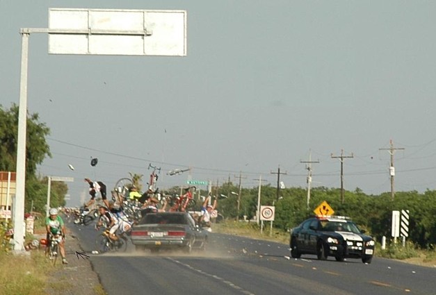 121 Unfall mit Fahrradfahrern pizdaus 2008.jpg
