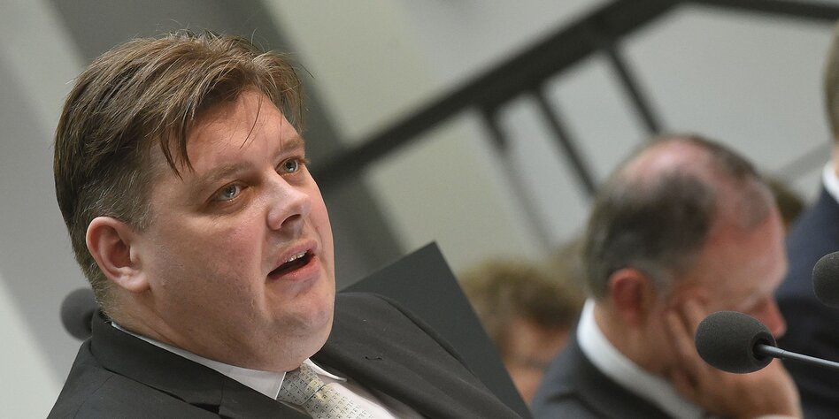 ... Geschäftsführer der CDU-Fraktion Jens Nacke. Foto: Holger Hollemann/ dpa
