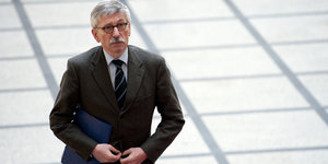 Thilo Sarrazin, kommt am 26.02.2010 in Berlin zum Untersuchungsausschuss im Berliner Abgeordnetenhaus