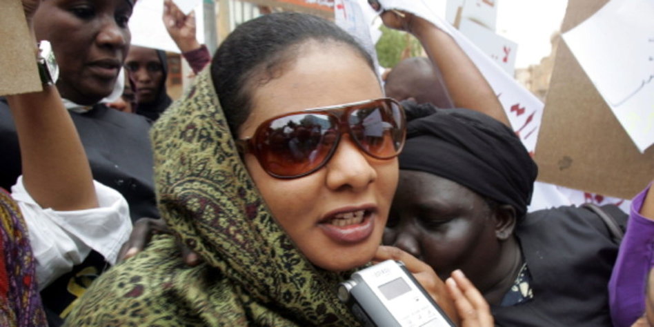 Die ehemalige UN-Mitarbeiterin <b>Lubna Ahmed</b> Hussein muss im Sudan erneut vor ... - hussein_01