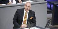 Politiker Axel Fischer bei einer Rede im Bundestag.