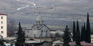 Eine armenische Kirche in Askeran in Berkarabach