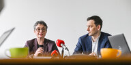 Das Bild zeigt Nicola Böcker-Giannini und Martin Hikel