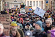 Bundeskongress der Jungen Alternative: Massiver Protest vor der Tür, Auflösung in der Halle