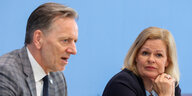 BKA-Präsident Holger Münch und Bundesinnenministerin Nancy Faeser auf einer Pressekonferenz