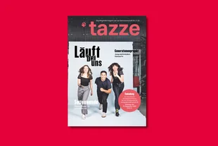 Das Cover von tazze 2 2025. Ein Bild von jungen Genoss*innen, der Titel ist: "Läuft bei uns"