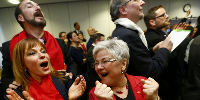 Jubel bei den SPD-Anhänger_innen.