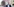 Danny Kavalier steht vor dem Rathaus