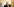 Anders Breivik betritt einen Raum und grinst