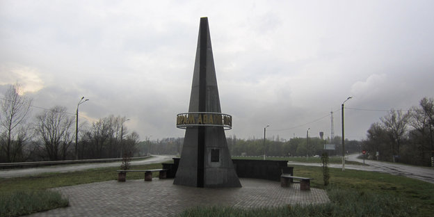 Denkmal für die toten Liquidatoren in der nordukrainischen Kleinstadt Iwankiw.