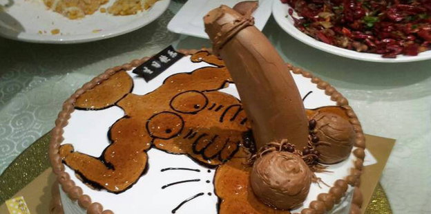 Penis cake