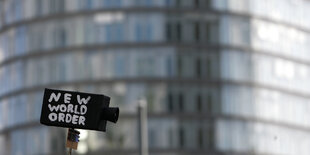 Kamera auf einer Demo in Berlin