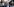 Van der Bellen spricht in zahlreiche Mikrofone