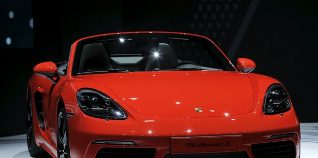 Ein roter Porsche