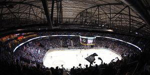 Eishockey-Spiel in der Hamburger Barclaycard-Arena