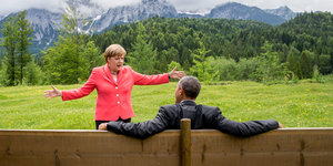 Angela Merkel und Barack Obama vor Bergpanorama