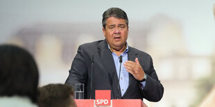 Sigmar Gabriel spricht