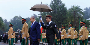 Netanjahu besichtigt die Nationalgarde in Addis Abeba/Äthiopien