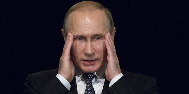 Putin in nachdenklicher Pose