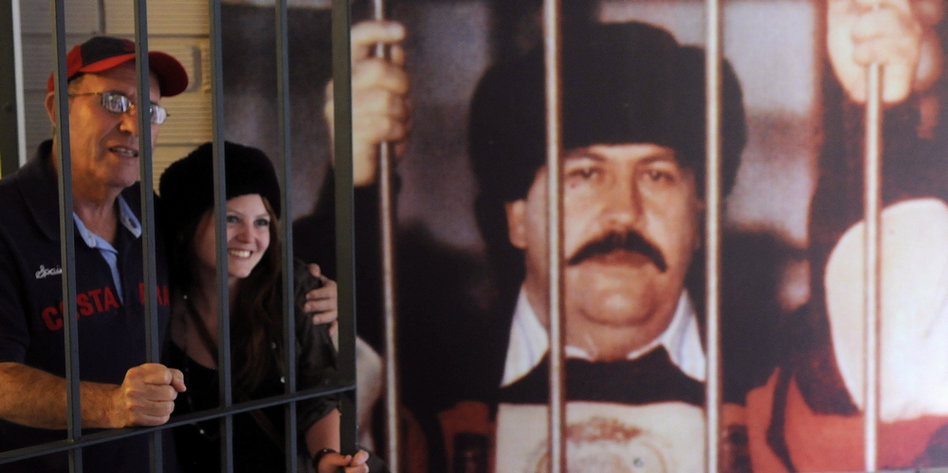 Cabina golpear capacidad Vor 20 Jahren starb Pablo Escobar: Die Gesichter von „El Patrón“ - taz.de
