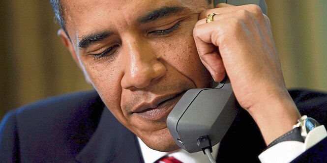 Obama am Telefon