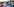 Mehrere Fußballspieler des Hamburger SV umringt von Fans und Autogrammsammlern