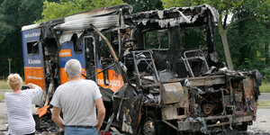 Ein ausgebrannter Bus