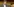 Borias Palmer zeigt mit dem Zeigefinge nach rechts