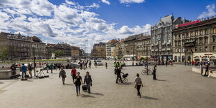 Der Vorplatz des Budapester Bahnhofs