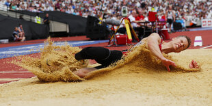 Weitspringer Markus Rehm beim Sprung