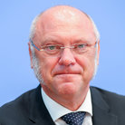 Ulrich Schneider