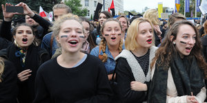 Protestierende Frauen