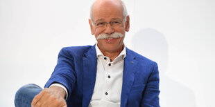 Dieter Zetsche lacht