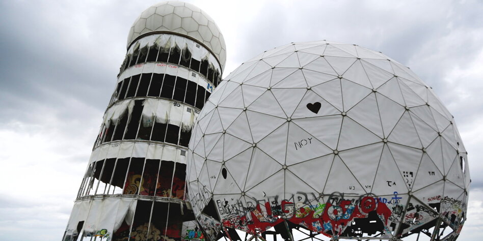 D-Geheimdienste-Bundestag-Kriminalität: Geheim-Handy von NSA-Ausschusschef  womöglich gehackt - WELT