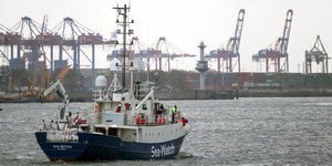 Das Schiff „Sea Watch 2“ läuft Ende April aus dem Hamburger Hafen aus