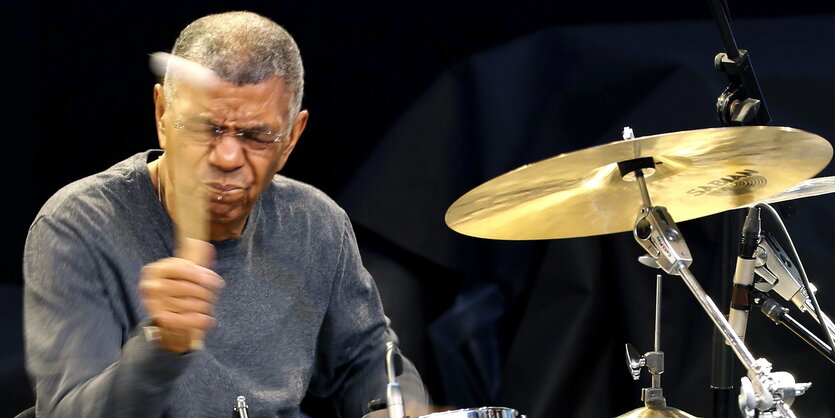 Jack DeJohnette am Schlagzeug