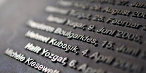 Gedenktafel mit Namen von NSU-Opfern