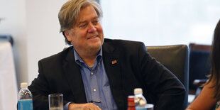 Porträt Bannon