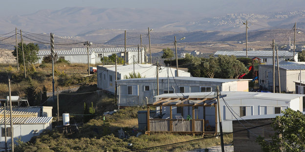 Ansicht der illegal auf palästinensischen Land errichteten Siedlung Amona