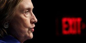 Das Profil einer Frau: Es ist Hillary Clinton