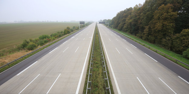 Eine Autobahn ohne Autos