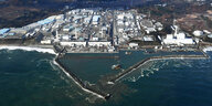 Das Atomkraftwerk Fukushima direkt am Wasser