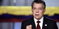 Der kolumbianische Präsident Juan Manuel Santos hält eine Rede in Bogota