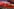 Eine rote Platte