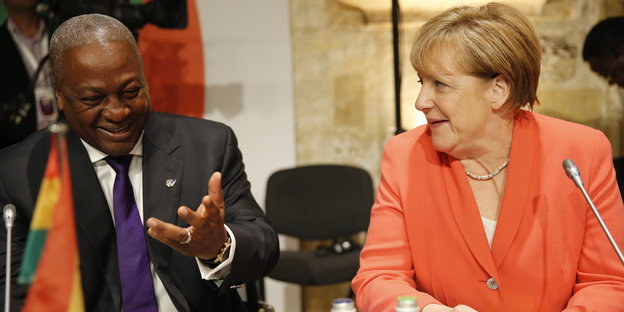 Merkel und Mahama im Gespräch
