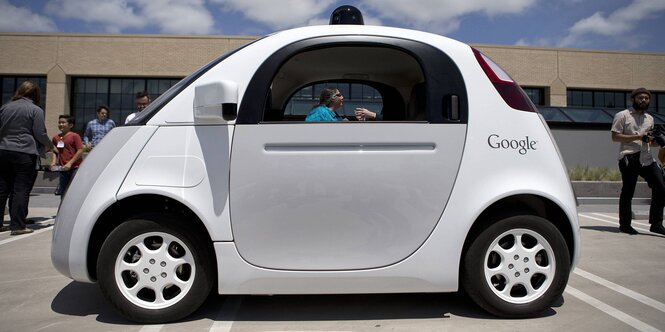 Ein Prototyp des selbstfahrenden Autos von Google.