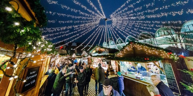 Ein Weihnachsmarkt in Lübeck