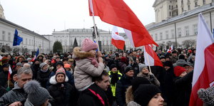Protestaktion vor dem Präsidentenpalast in Warschau