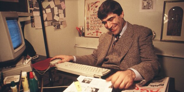 Hrant Dink im alten Agos Büro