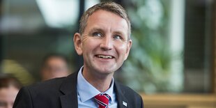 Björn Höcke lacht